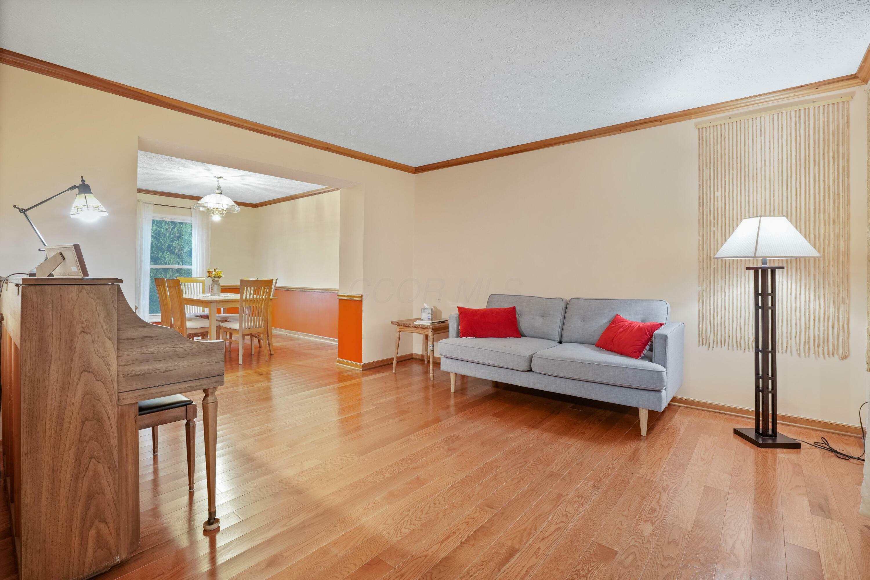 Property Photo:  6418 Wyndburne Drive  OH 43016 