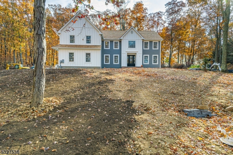 Property Photo:  3 Red Oak Row  NJ 07930 