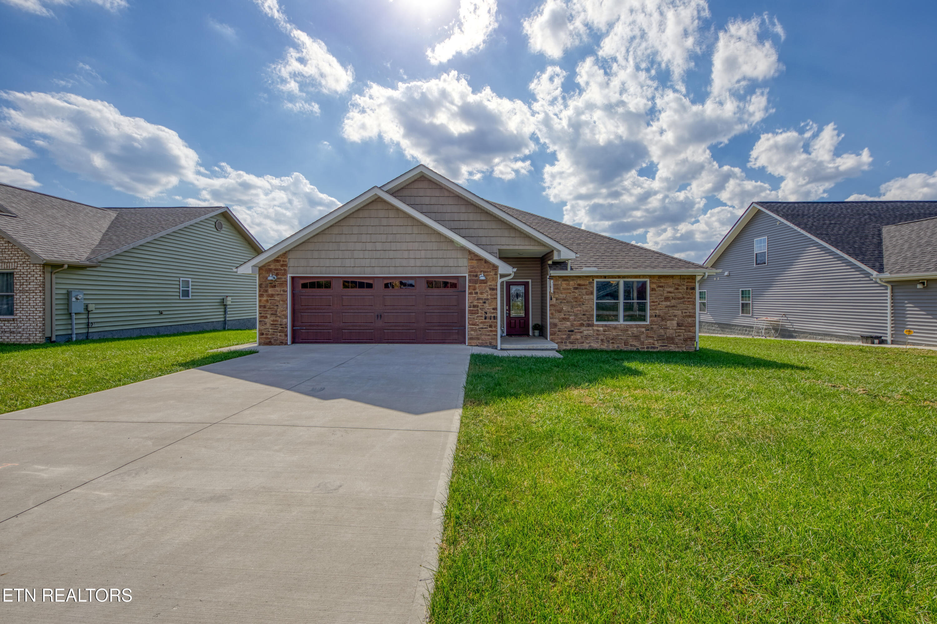 Property Photo: 2707 Cook Rd TN 38555