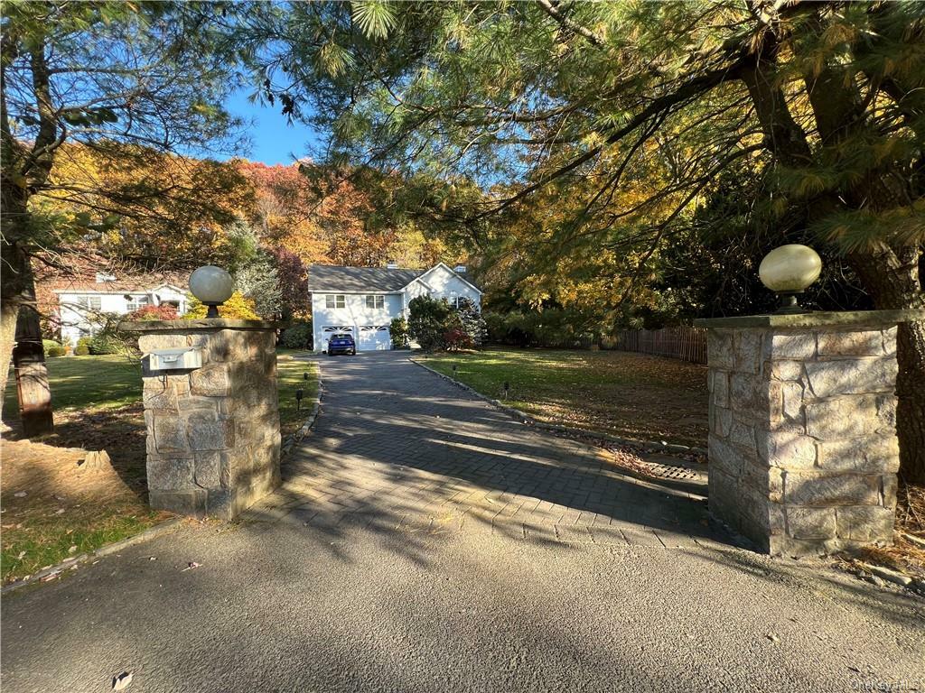 Property Photo:  17 Whittier Drive  NY 10594 