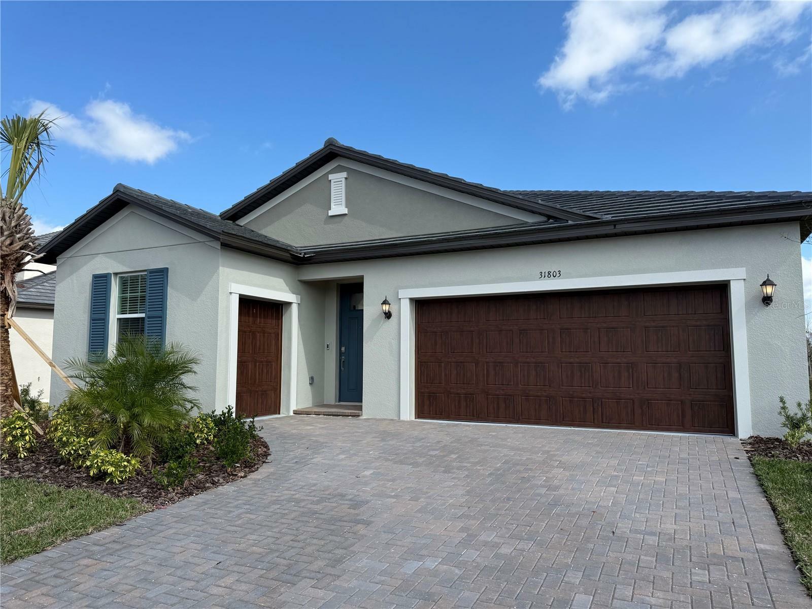 Property Photo:  31803 Cardinal Yard Drive  FL 33576 