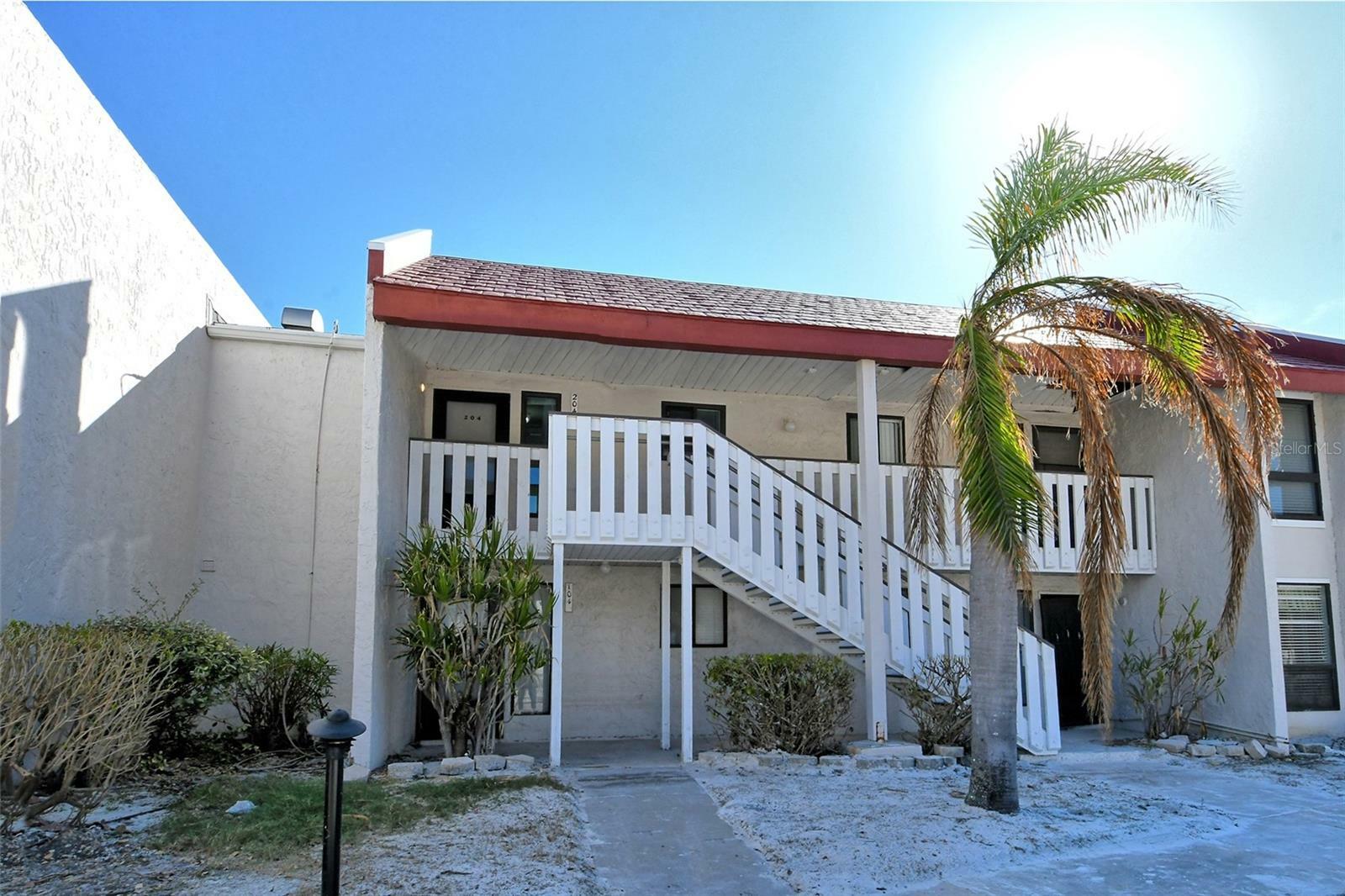 Property Photo:  1801 Gulf Drive N 204  FL 34217 