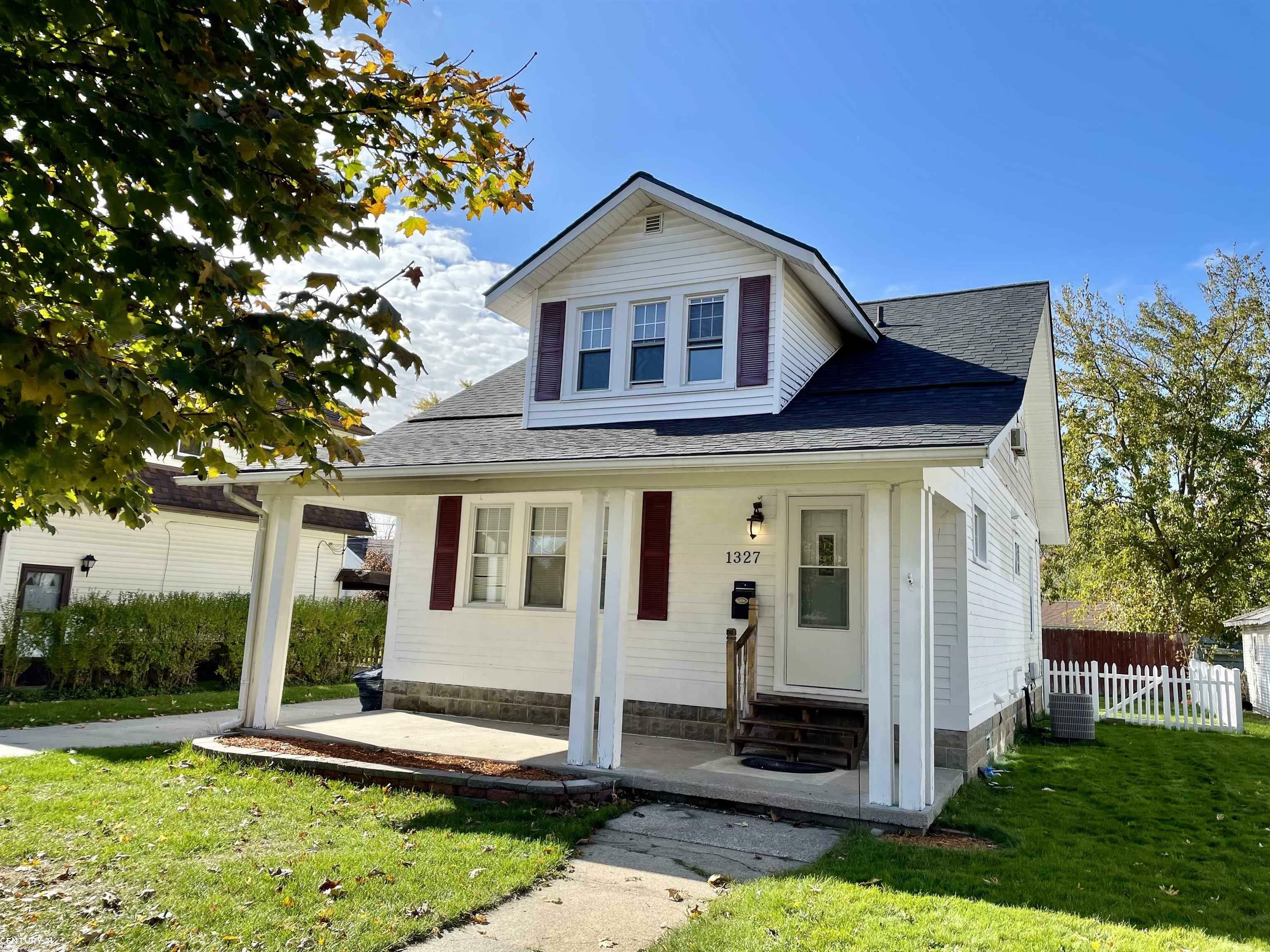 Property Photo:  1327 17th Street  MI 48060 