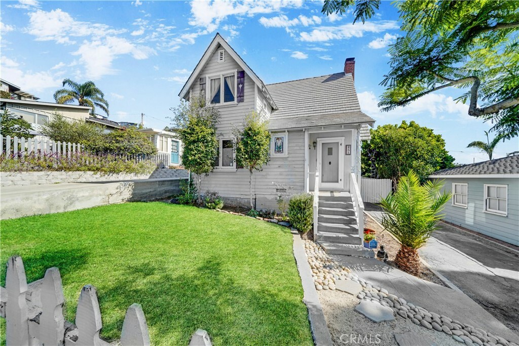 Property Photo:  251 Viejo Street  CA 92651 