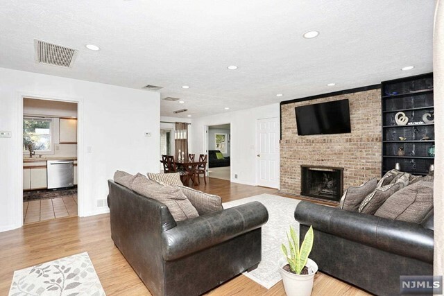 Property Photo:  8 6th Street  NJ 07656 