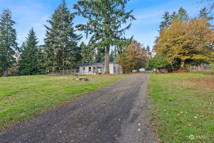 138  Pleasant Valley Road  Winlock WA 98596 photo