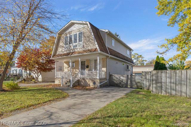 Property Photo:  6665 Parkland Street  MI 48127 