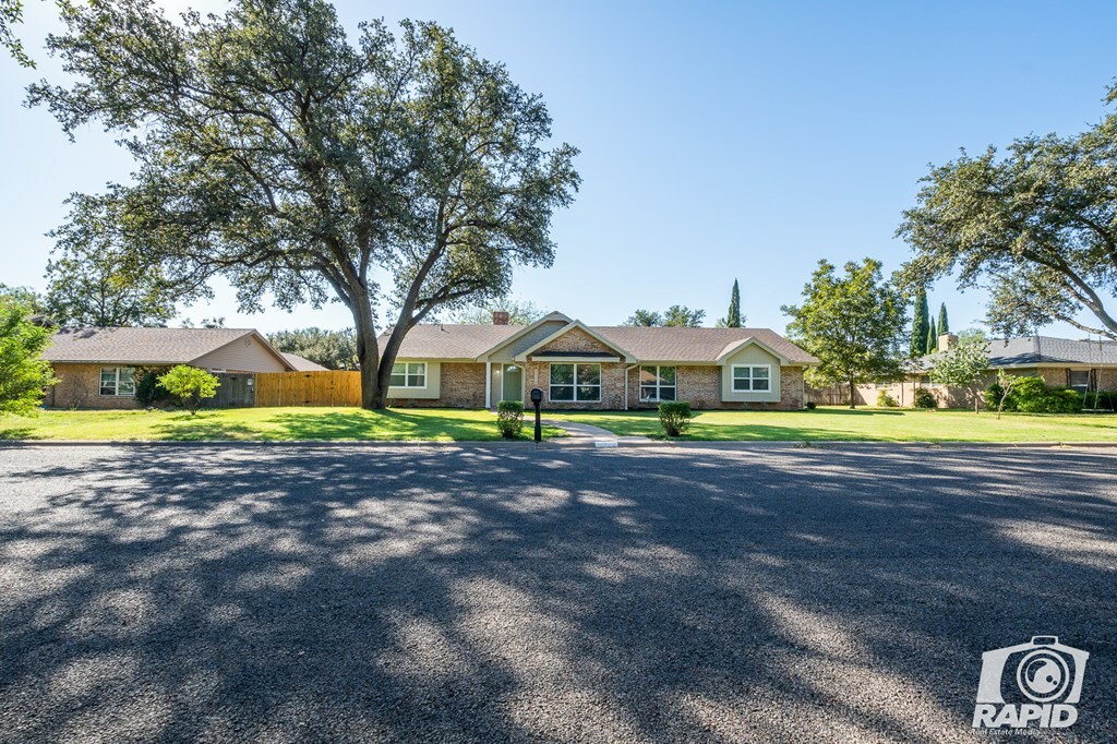 Property Photo:  2913 Alta Vista Lane  TX 76904 