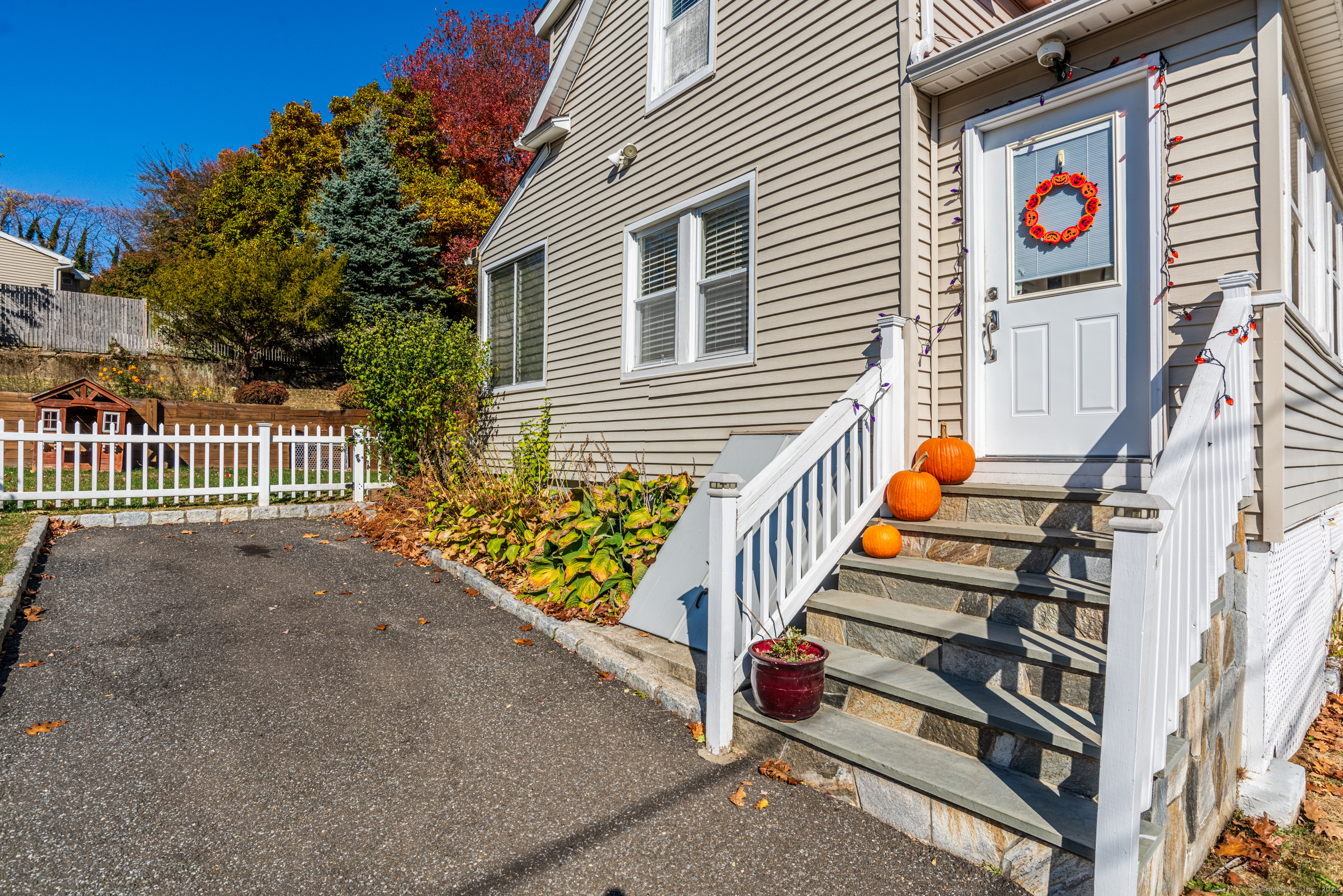 Property Photo:  310 Castle Avenue  CT 06825 