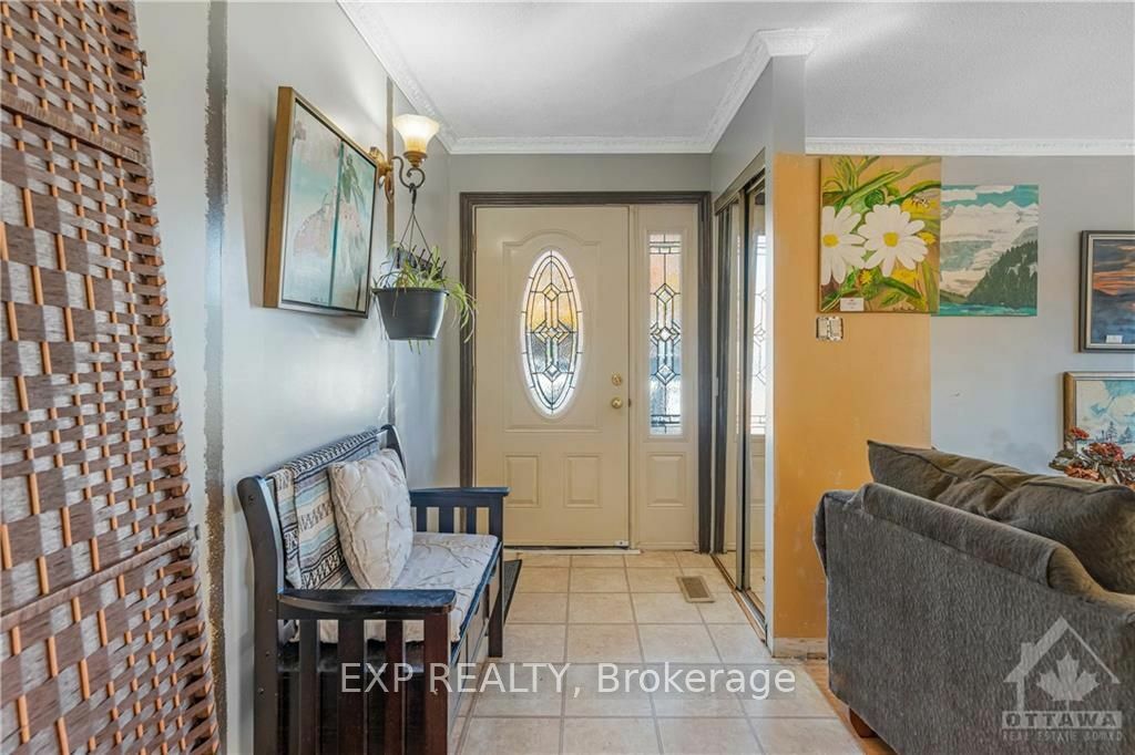 Property Photo:  1392 Sault St  ON K1E 1G9 