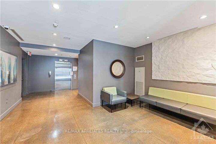 Property Photo: 383 Cumberland Street 505 ON K1N 1J7