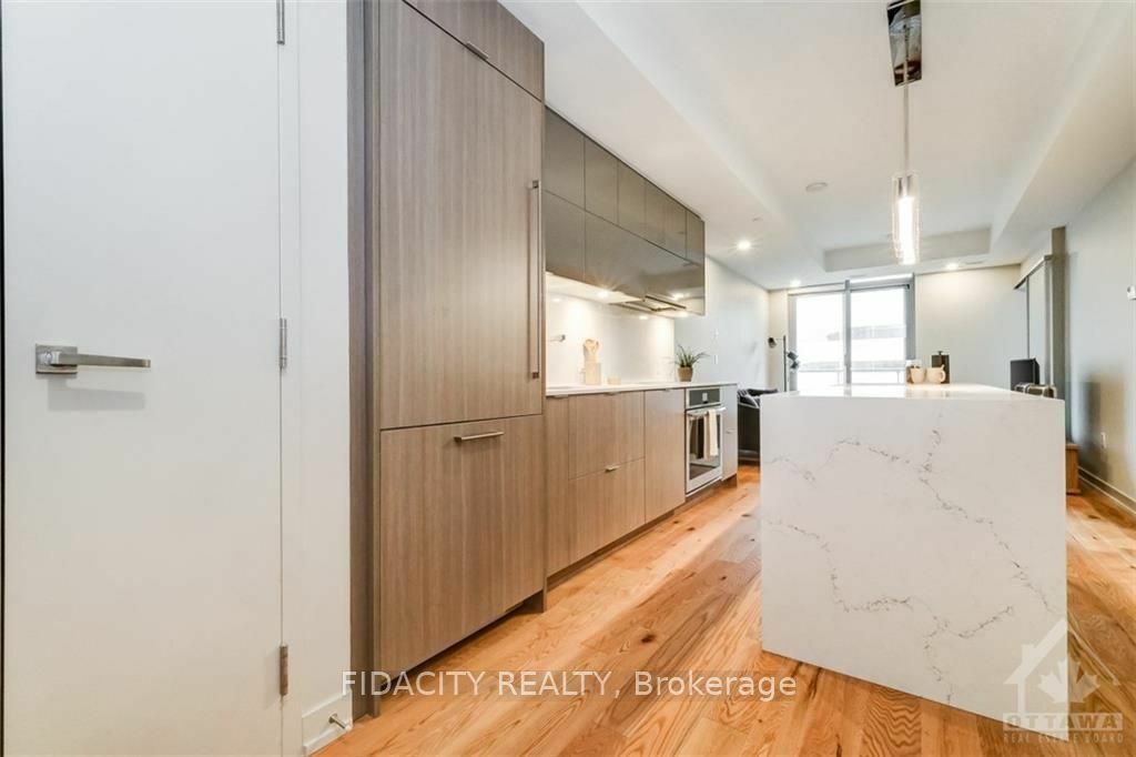 Property Photo:  101 Queen St 1407  ON K1P 5C7 