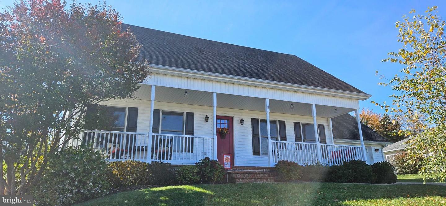 Property Photo:  204 Canyon Road  VA 22602 