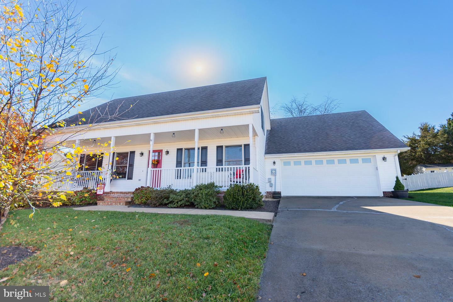 Property Photo:  204 Canyon Road  VA 22602 