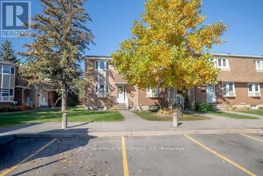 Property Photo:  1712 Lamoureux Drive A  ON K1E 2N2 