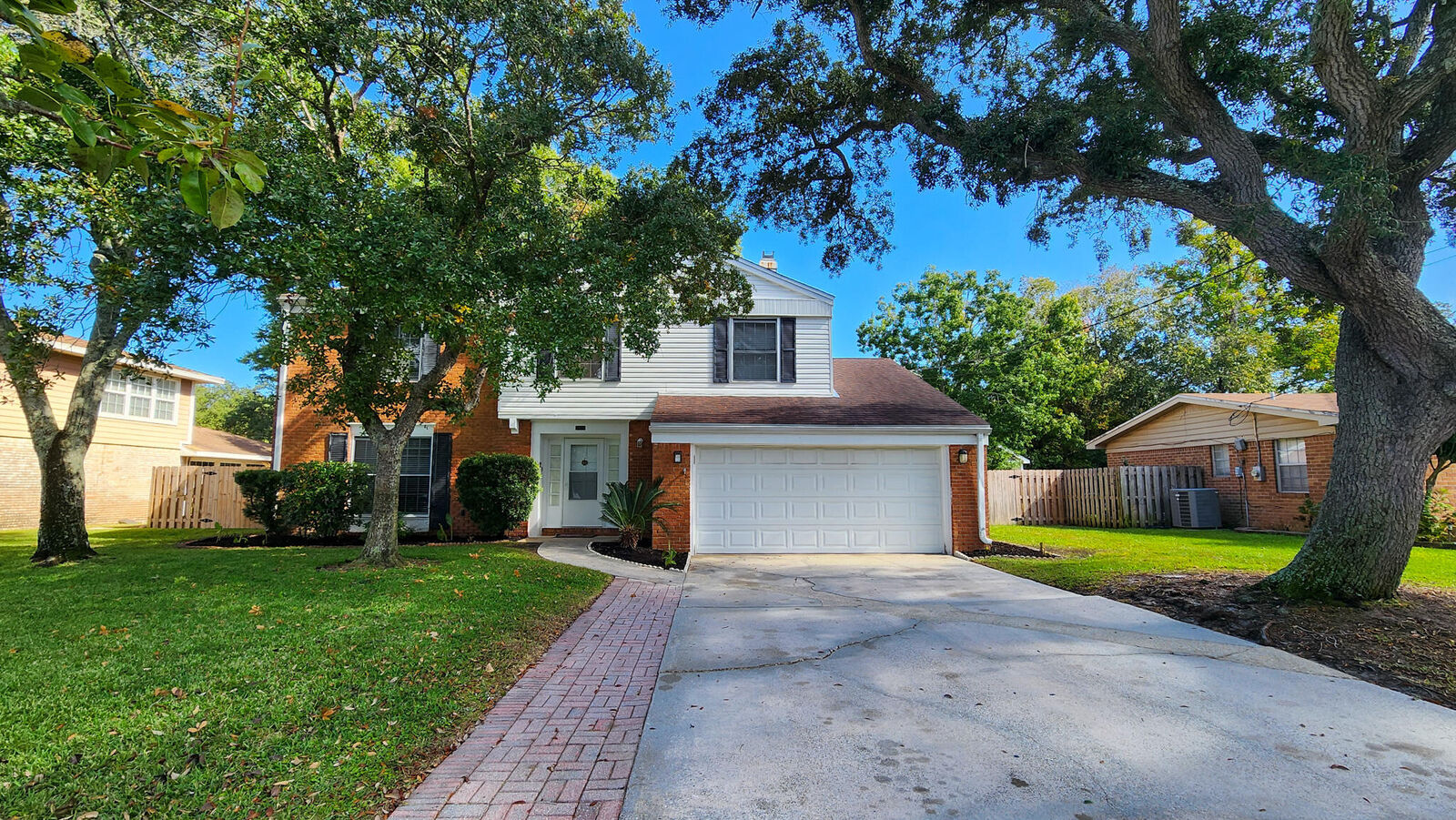 Property Photo: 304 NW Briarwood Circle FL 32548