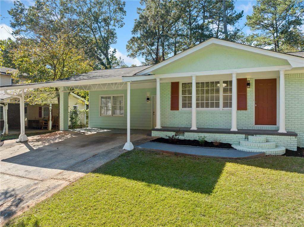 Property Photo:  1467 Thompson Place  GA 30032 