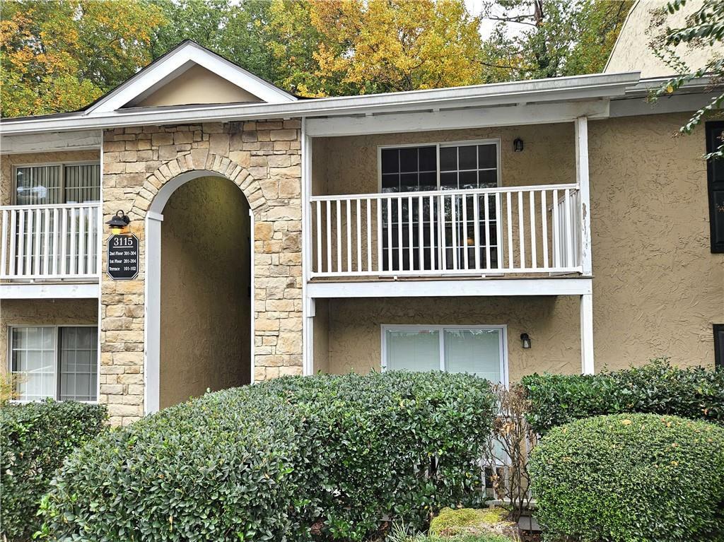 Property Photo:  3115 Seven Pines Court 304  GA 30339 