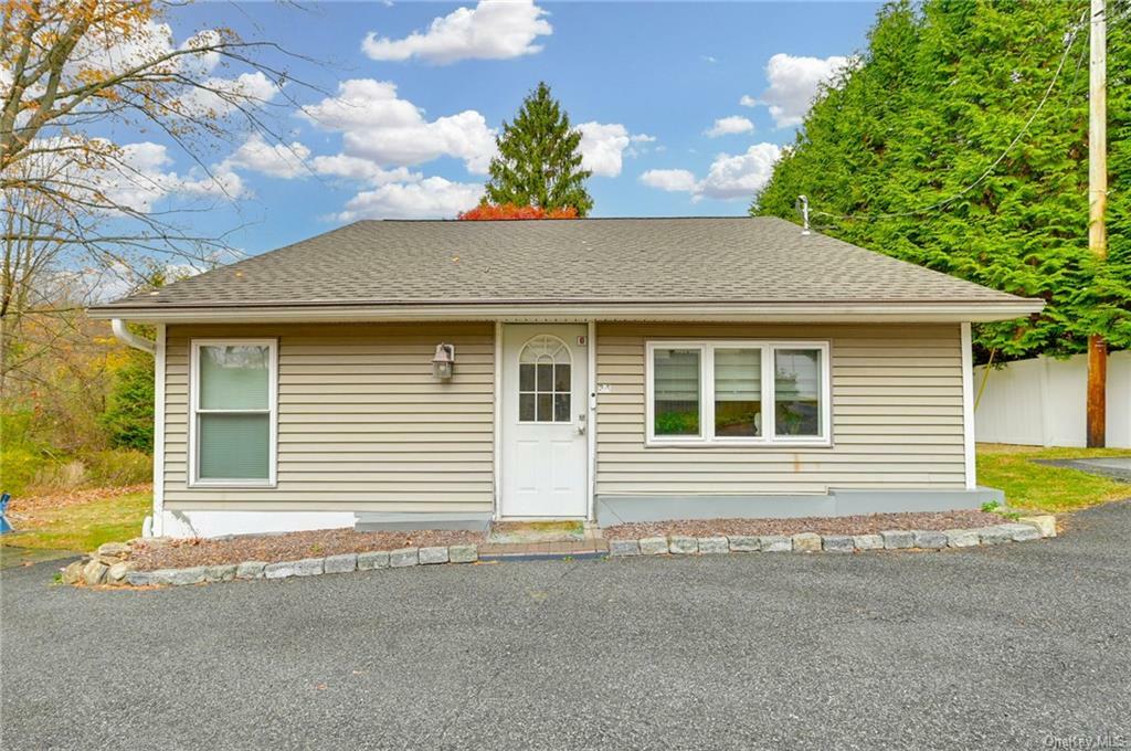 Property Photo:  24 Baldwin Lane  NY 10541 