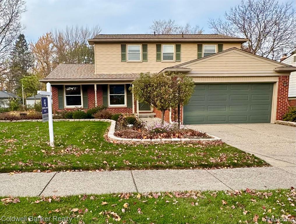 Property Photo: 40786 Crabtree Lane MI 48170 2742