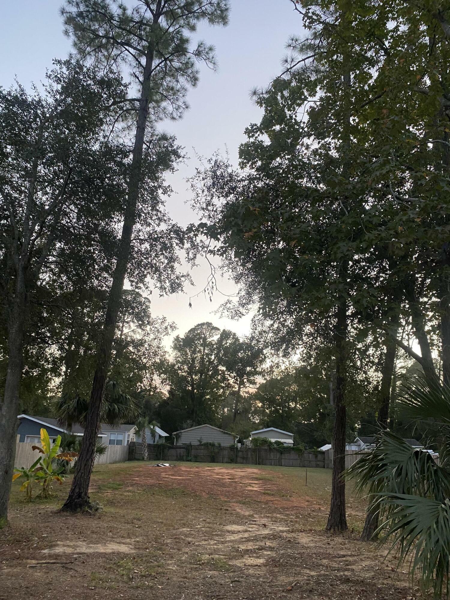 Property Photo:  107 Marietta Avenue  FL 32507 