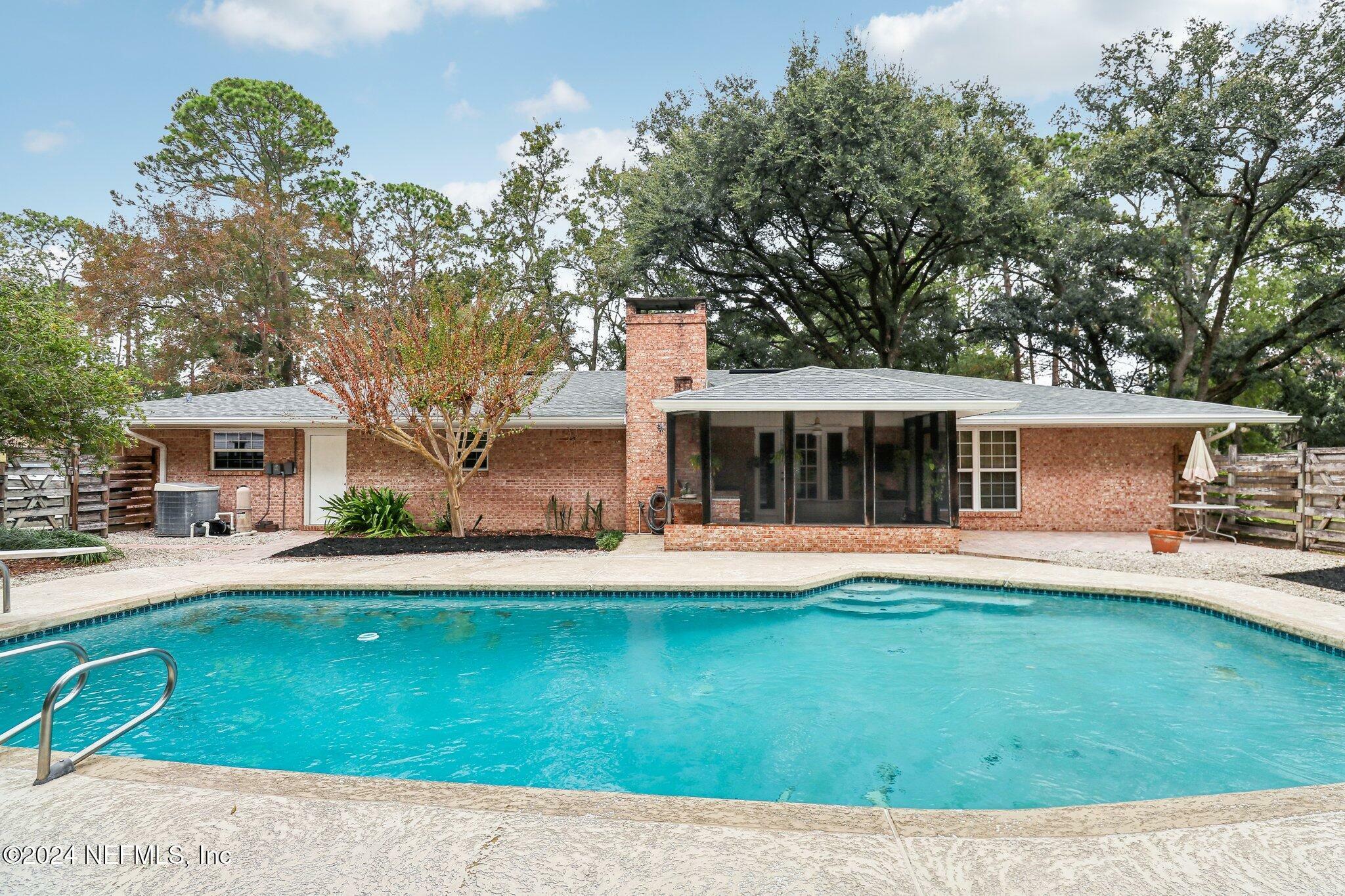 Property Photo:  612 Pine Forest Drive  FL 32003 