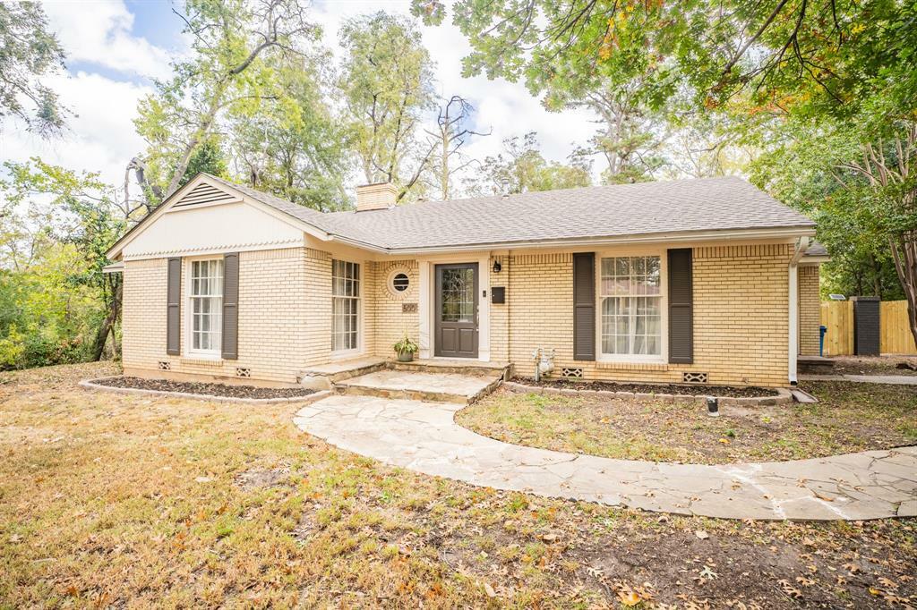 Property Photo:  500 Oak Avenue  TX 75482 