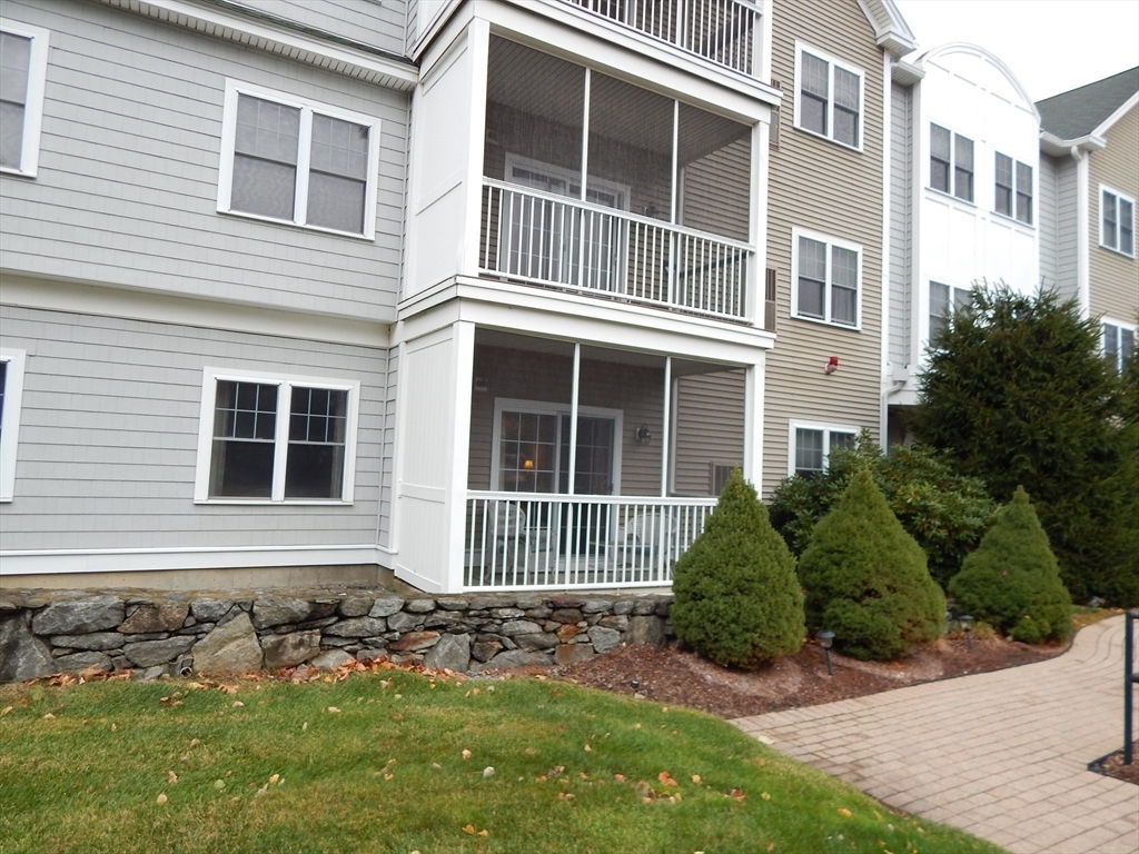 Property Photo:  2105 Briarwood Village 2105  MA 01510 