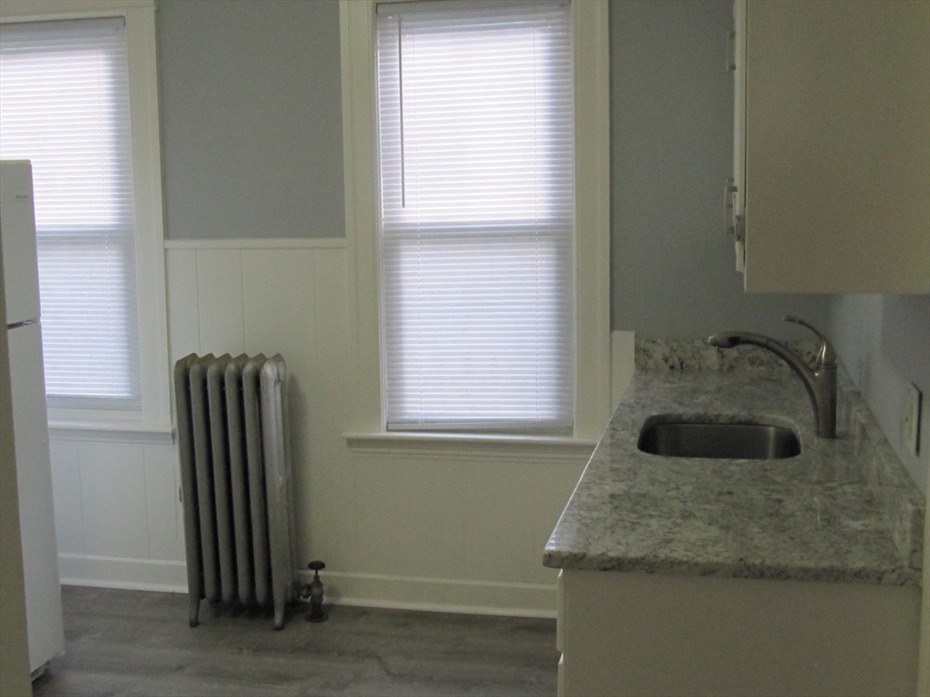 Property Photo:  323 Lincoln Street 2R  MA 01605 