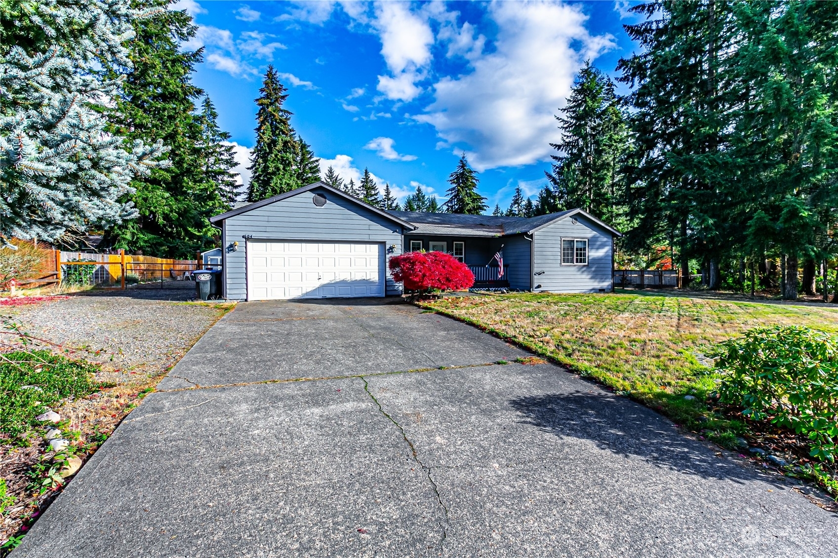 Property Photo:  604 Nieland Loop SE  WA 98576 