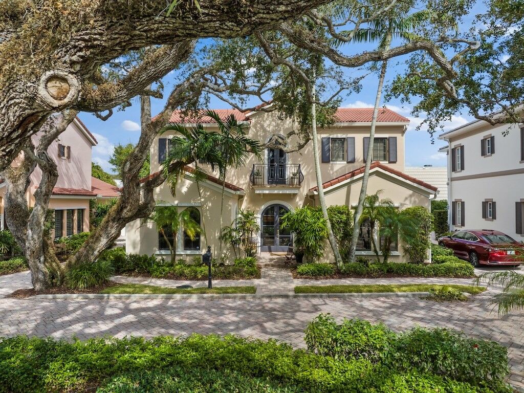 Property Photo:  2646 Cardinal Drive  FL 32963 