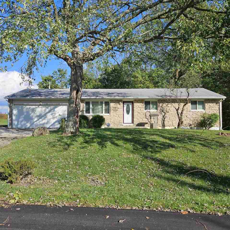 Property Photo:  2921 Westview Road  IN 47374 