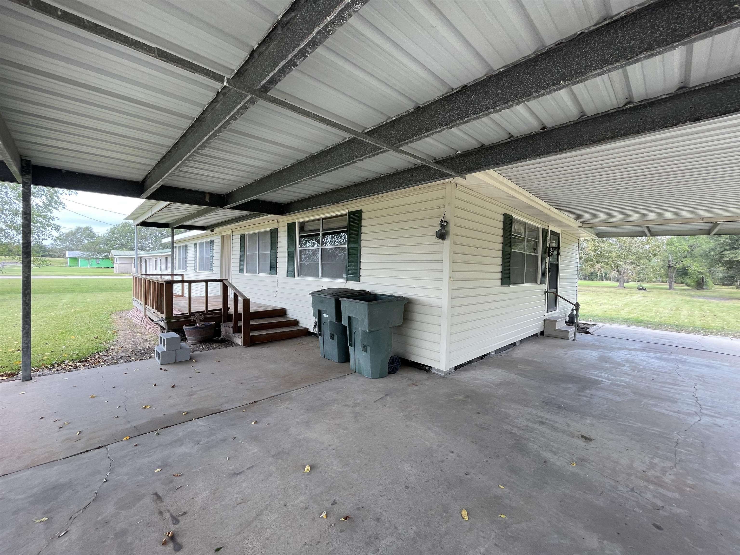 Property Photo:  3243 58th Street  TX 77640 