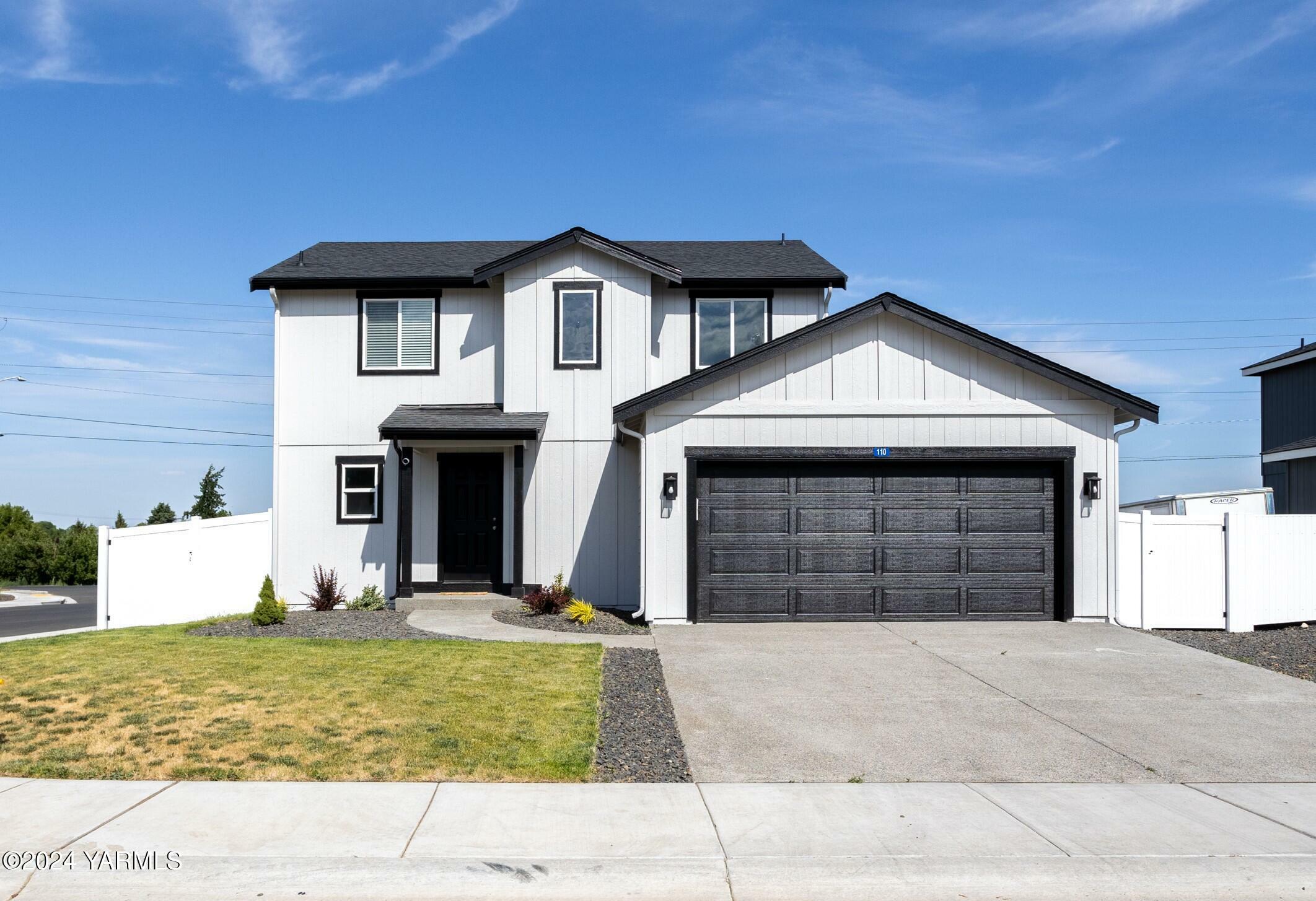 Property Photo: 301 N Aspen St Lot 51 WA 98947