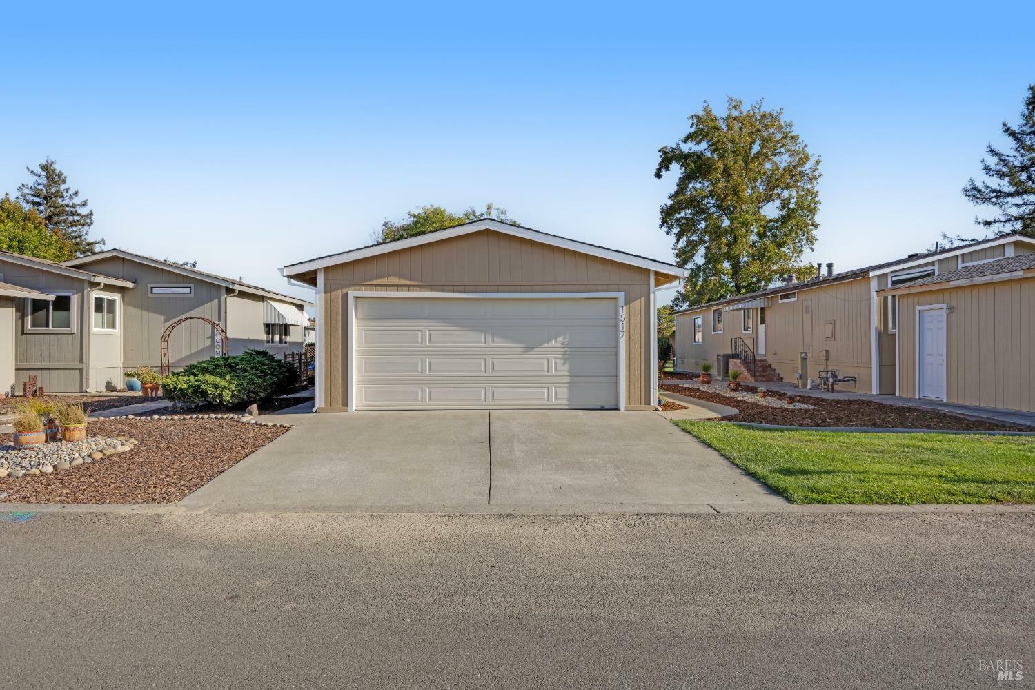 1517 Royal Oak Drive  Petaluma CA 94954 photo