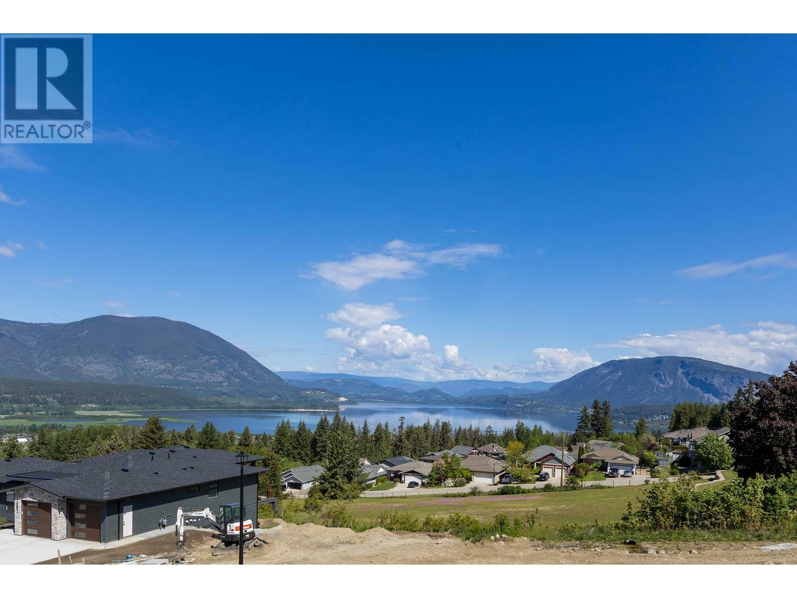 Property Photo:  1160 16 Avenue Southeast  BC V1E 2R5 