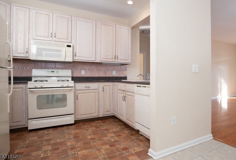 Property Photo:  2312 Franklin Ln 312  NJ 07866 