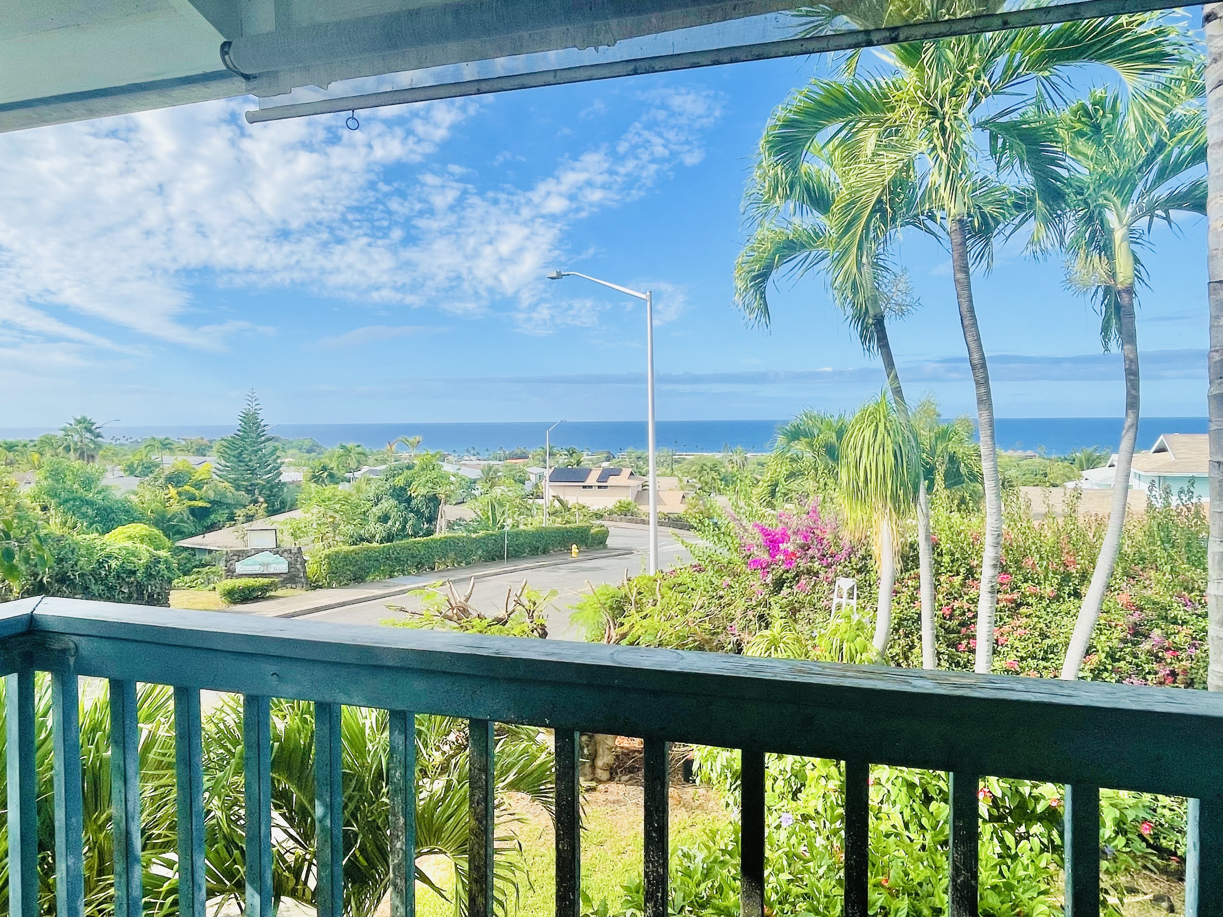 Property Photo:  76-197 Kealoha St  HI 96740 