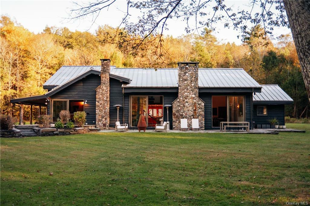 Property Photo:  72 Wegebauer Road  NY 12477 