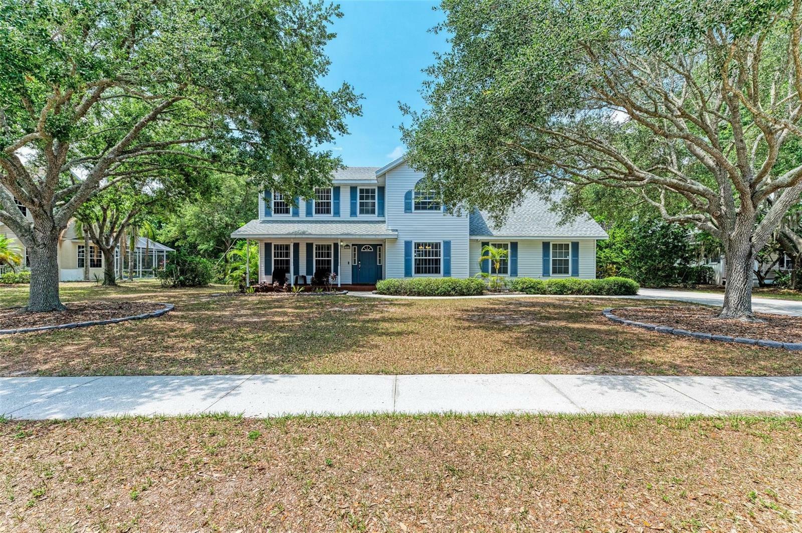 Property Photo: 13610 2nd Avenue NE FL 34212