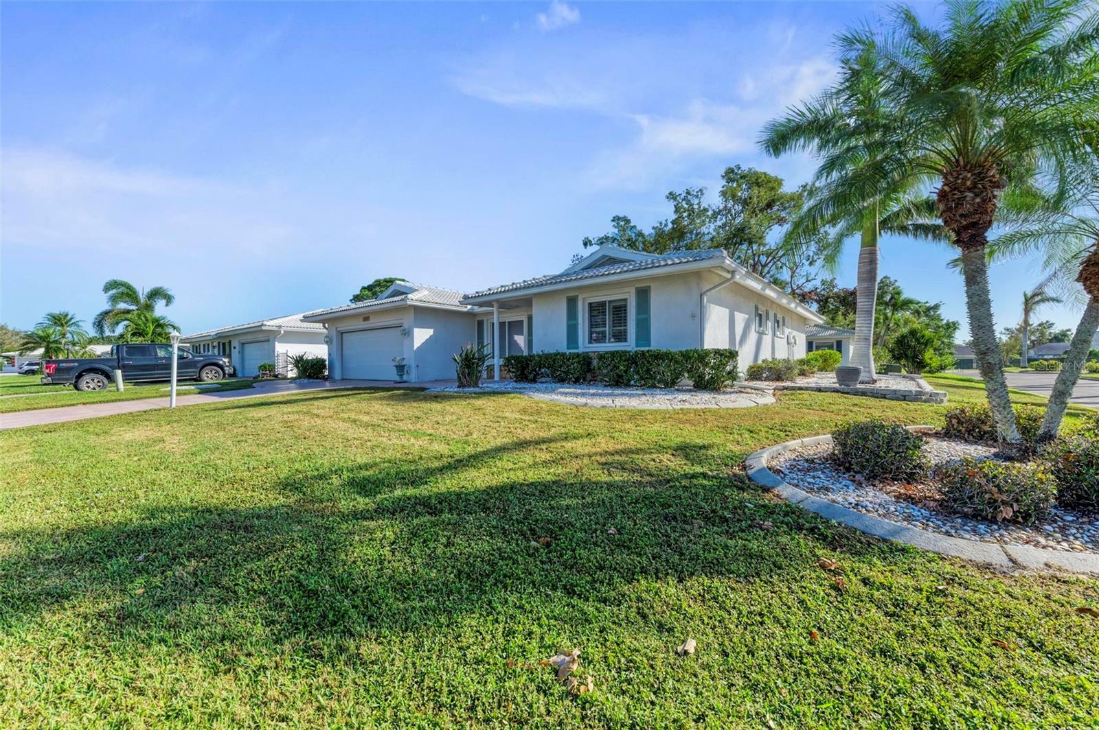 Property Photo:  1507 N Knollwood Drive  FL 34208 