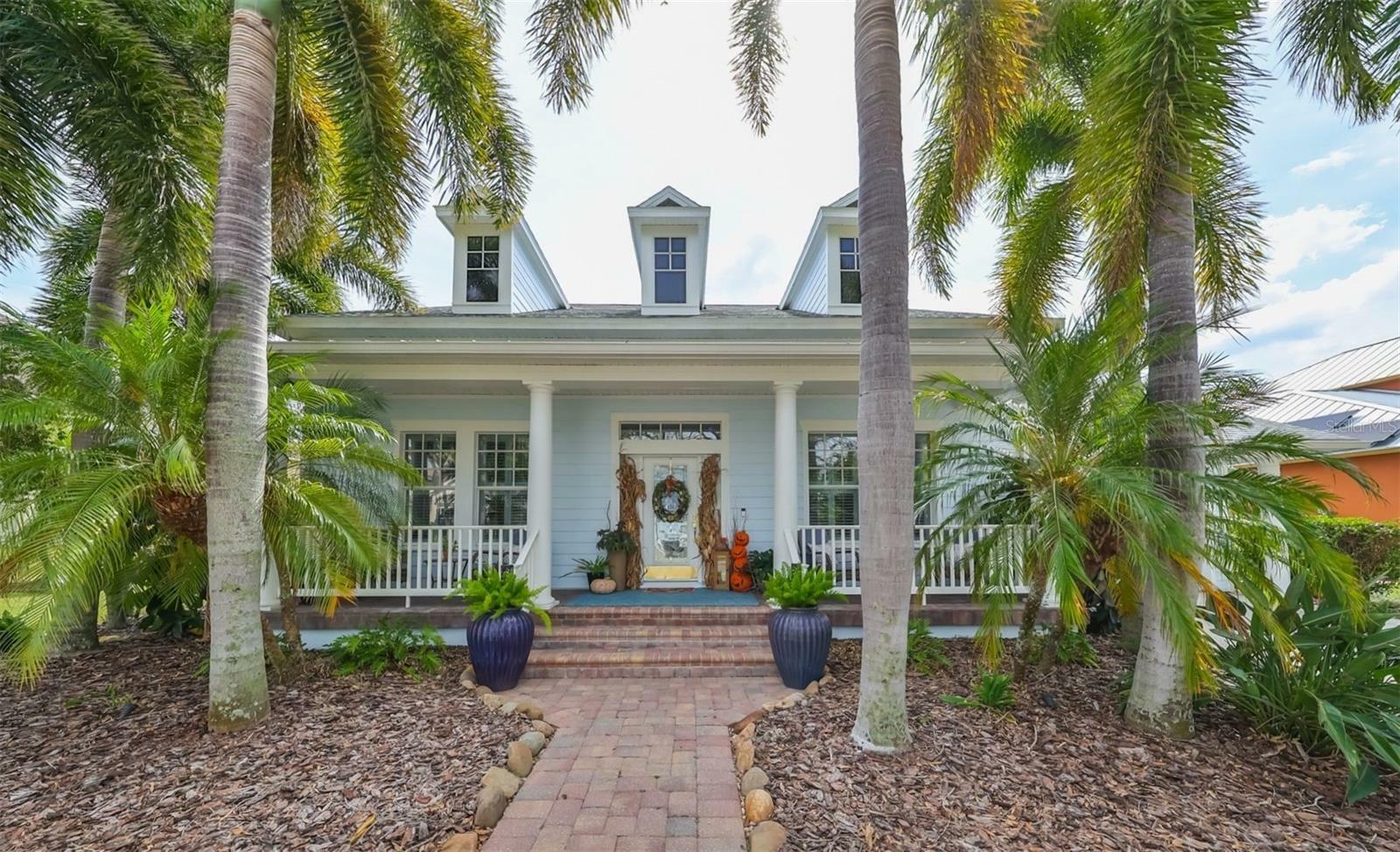 Property Photo:  618 Islebay Drive  FL 33572 