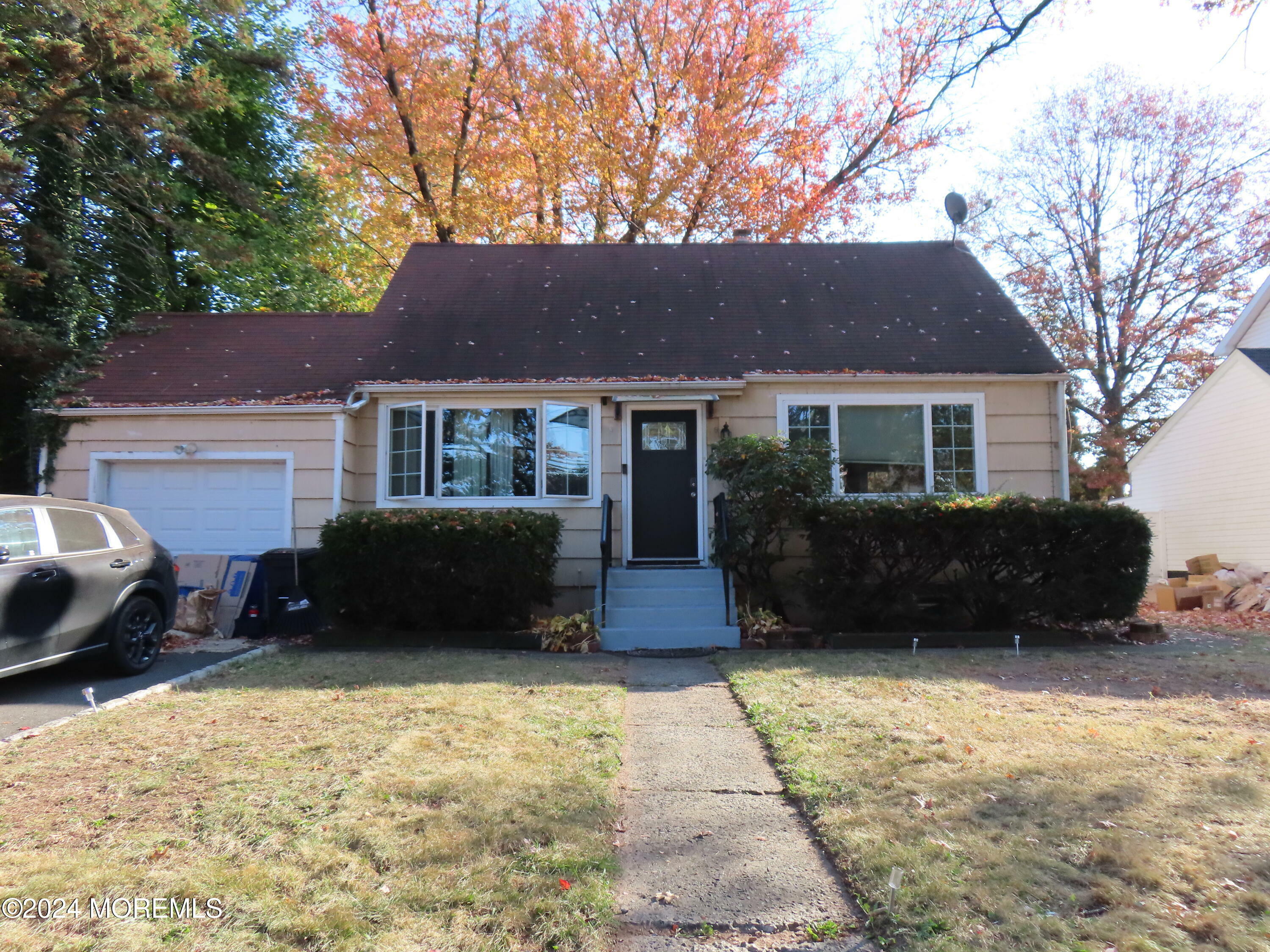 Property Photo:  2001 Plainfield Avenue  NJ 07080 