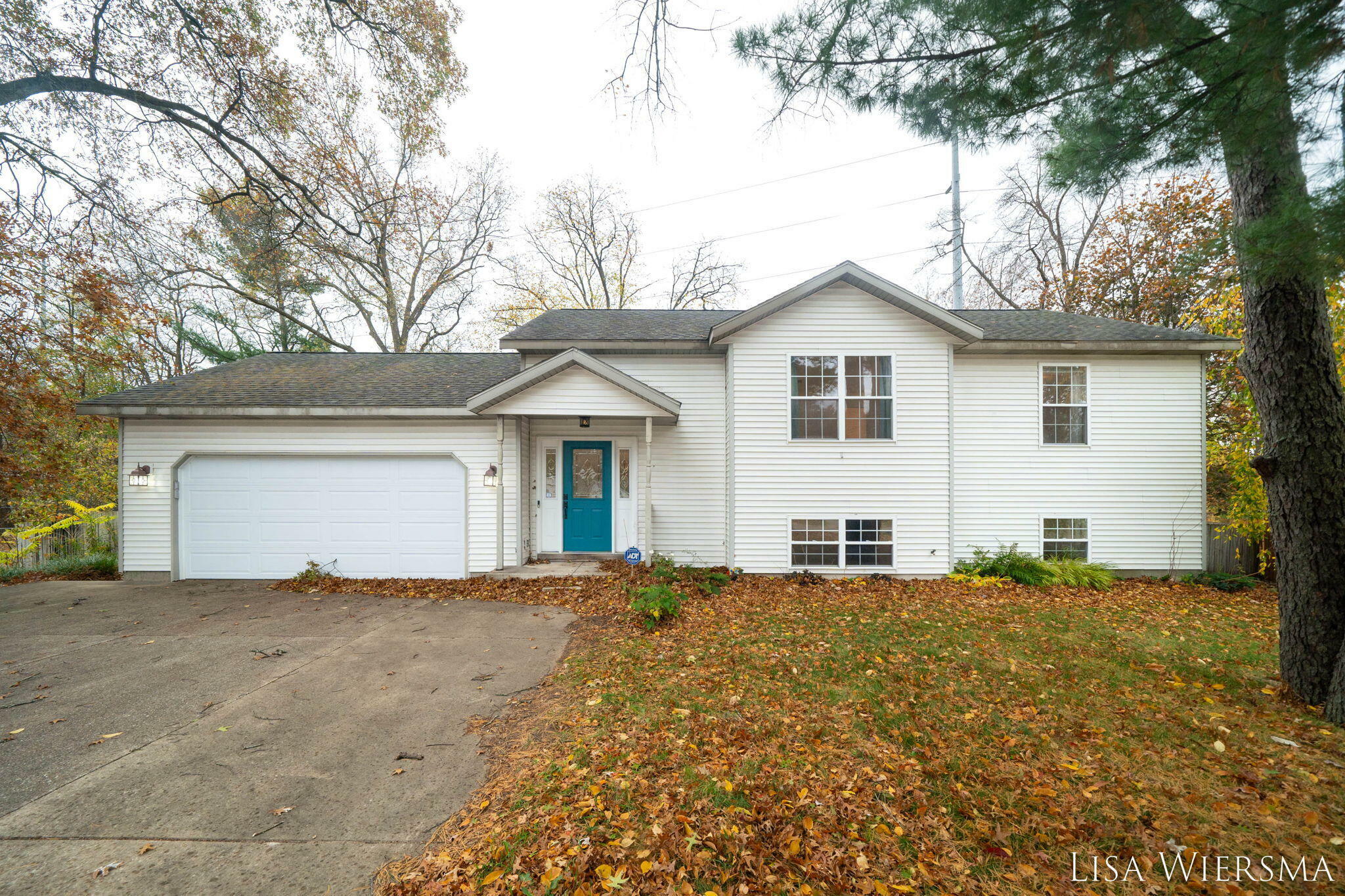 Property Photo:  13318 Juniper Court  MI 49424 