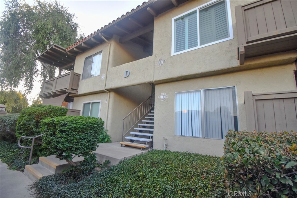 1345 Cabrillo Park Drive D11  Santa Ana CA 92701 photo