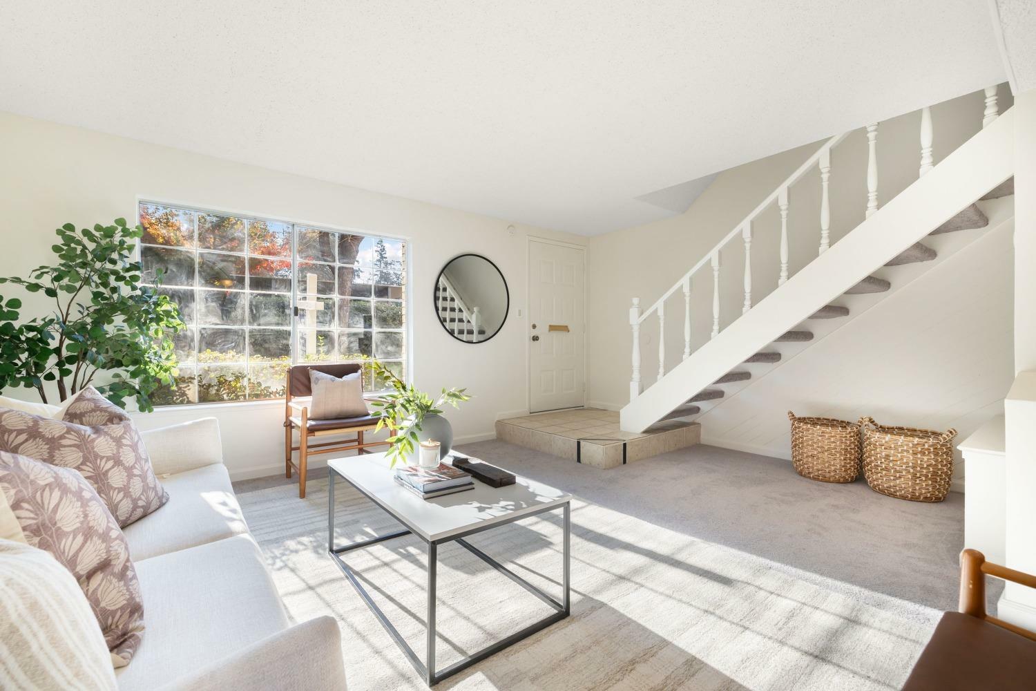 4060 Knoll Top Court  Carmichael CA 95608 photo