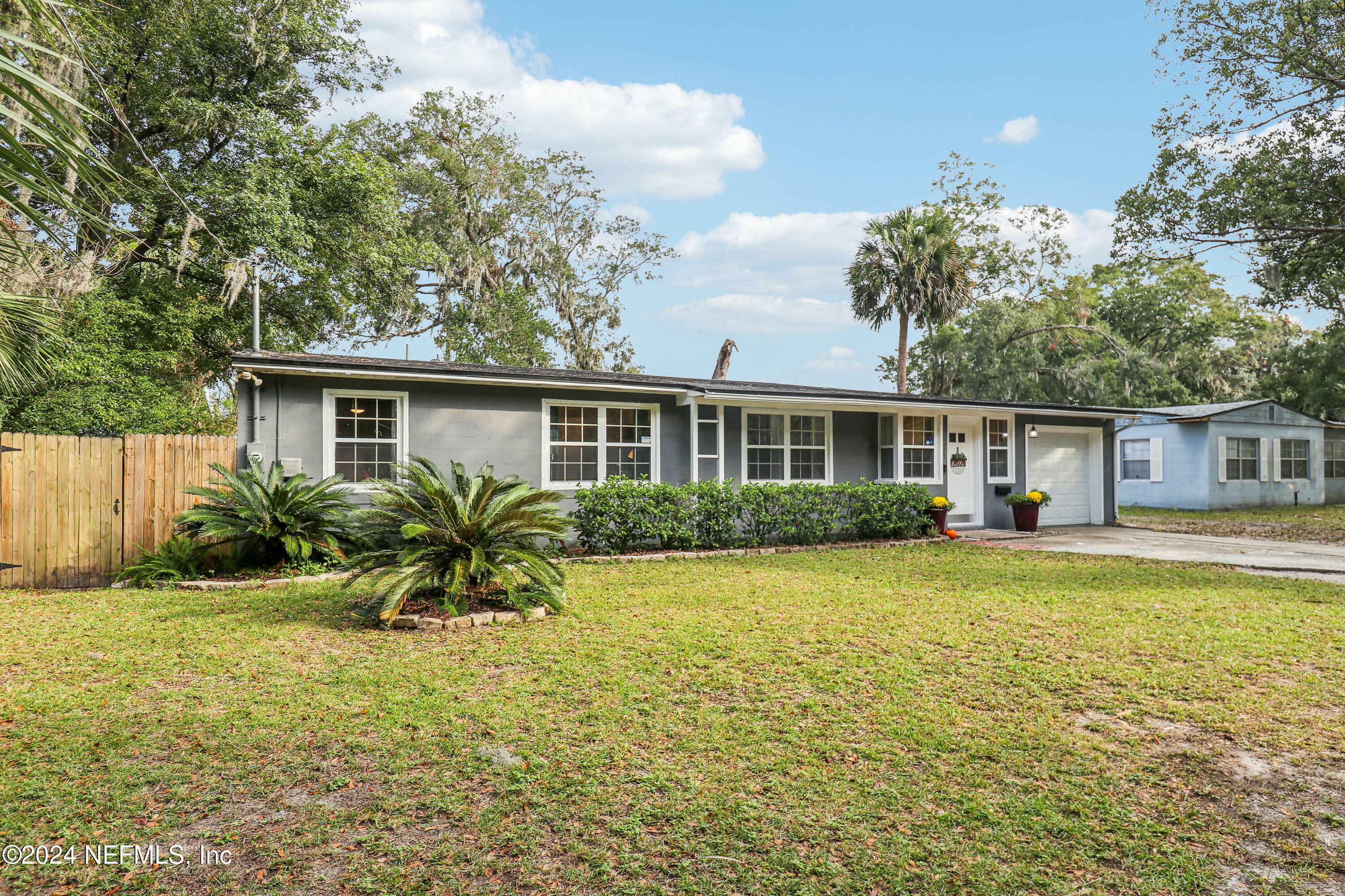 Property Photo:  5631 Tanglewood Lane  FL 32211 