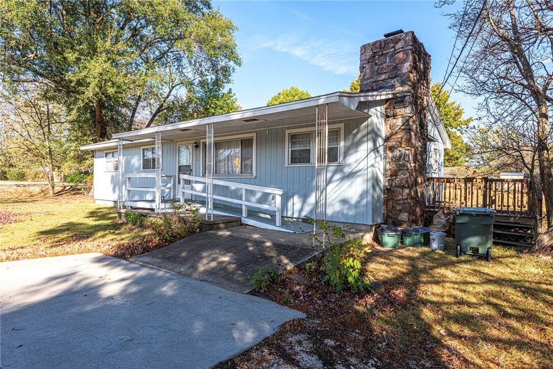 Property Photo:  2986 W Dorothy Jeanne Street  AR 72704 