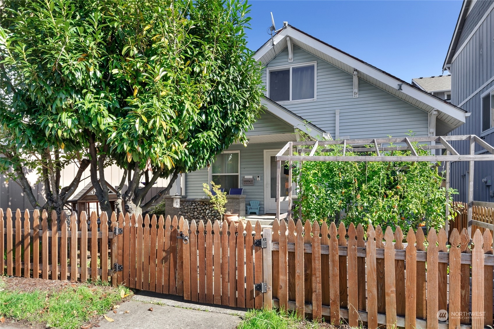 Property Photo:  4305 S Warner Street  WA 98409 