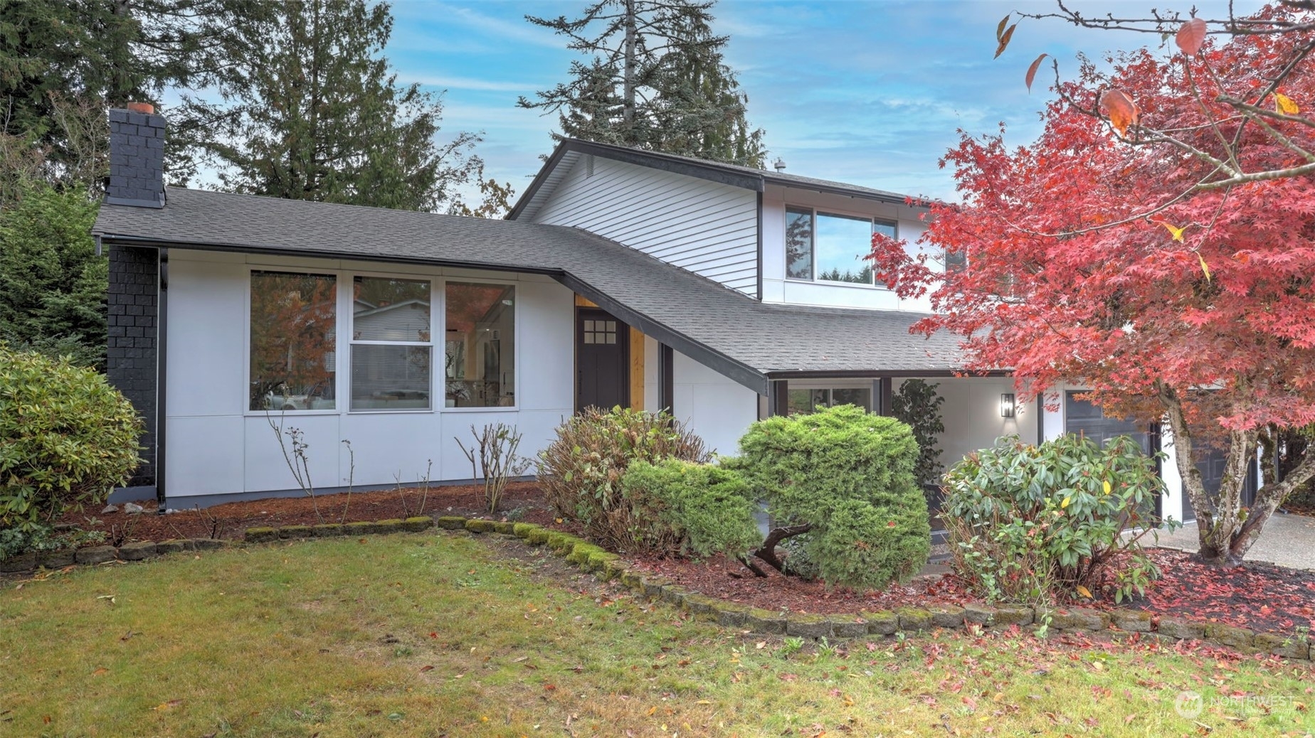 Property Photo:  18606 135 Place SE  WA 98058 